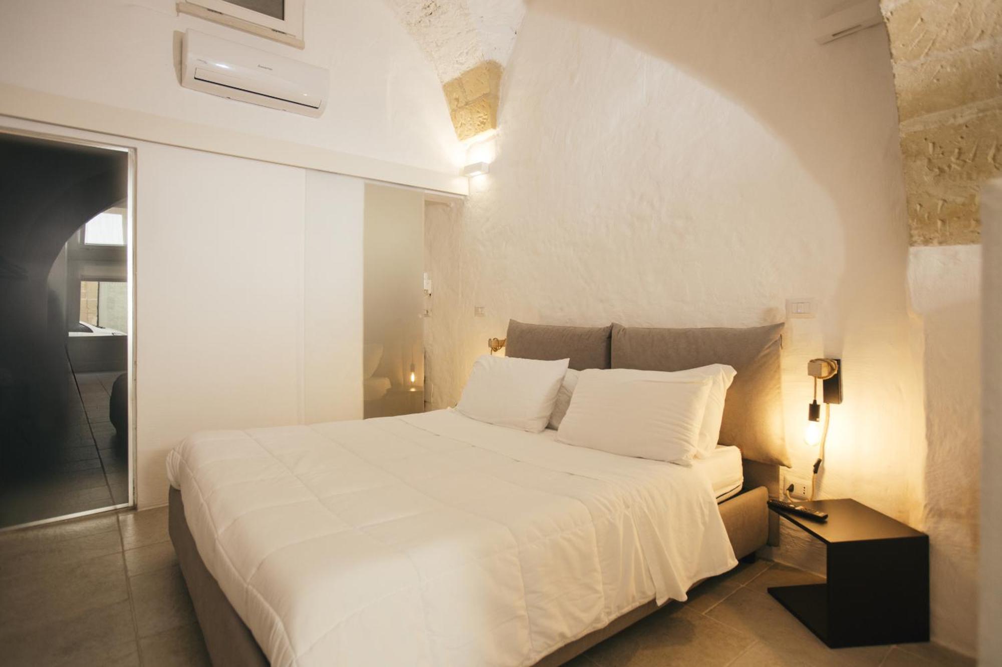 Mediterranee Suite Лечче Экстерьер фото