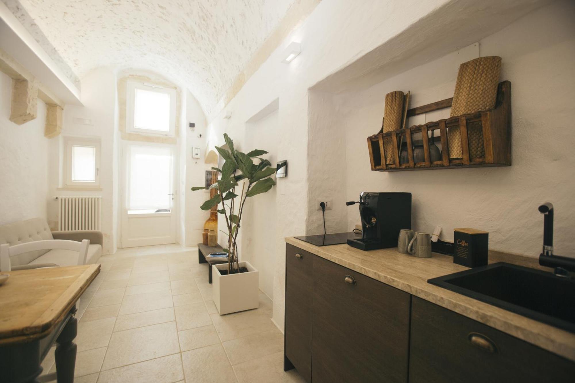 Mediterranee Suite Лечче Экстерьер фото