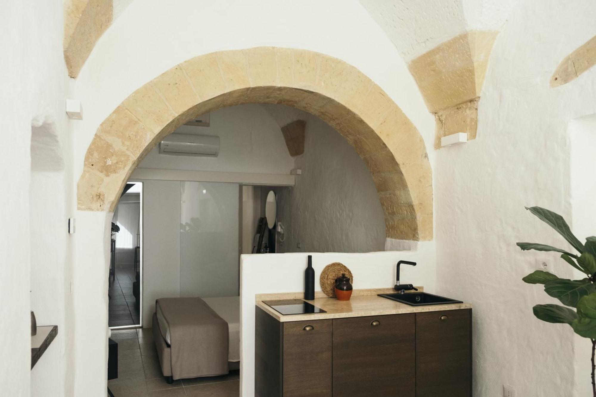 Mediterranee Suite Лечче Экстерьер фото