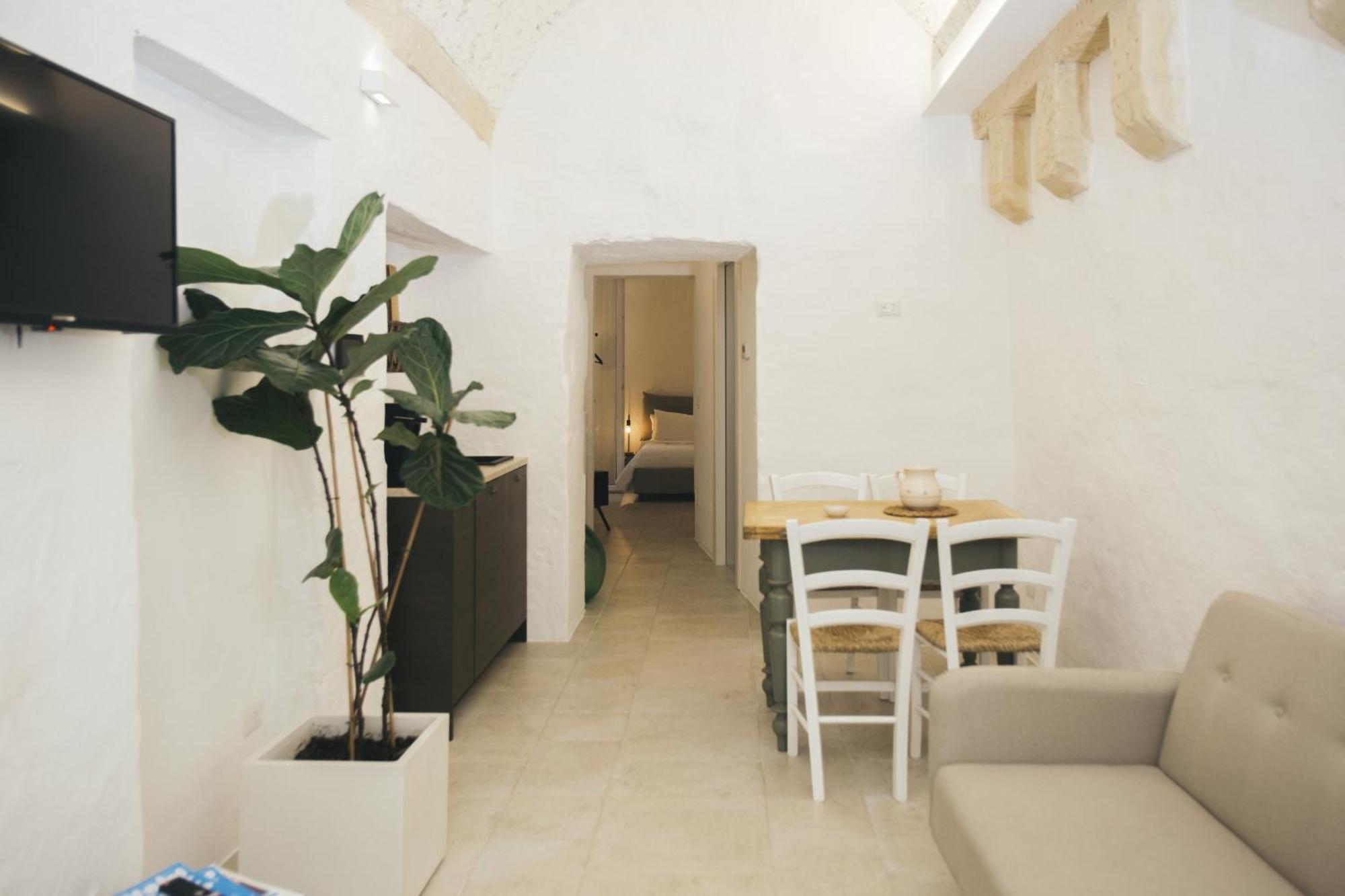 Mediterranee Suite Лечче Экстерьер фото